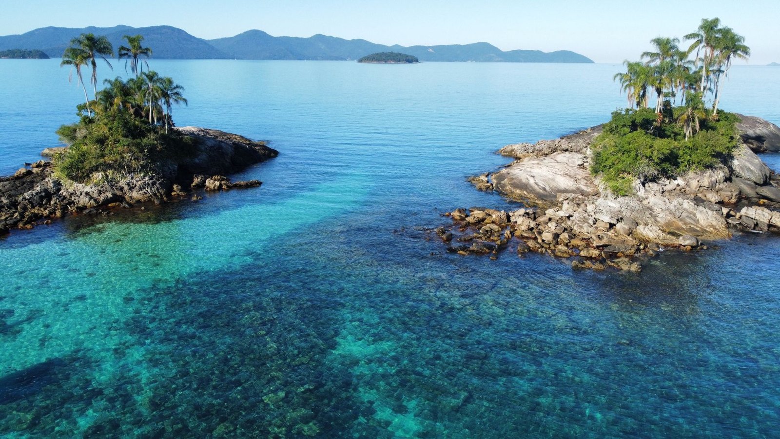 Ilhas botinas - Seu Passeio de Lancha Angra dos Reis (1)