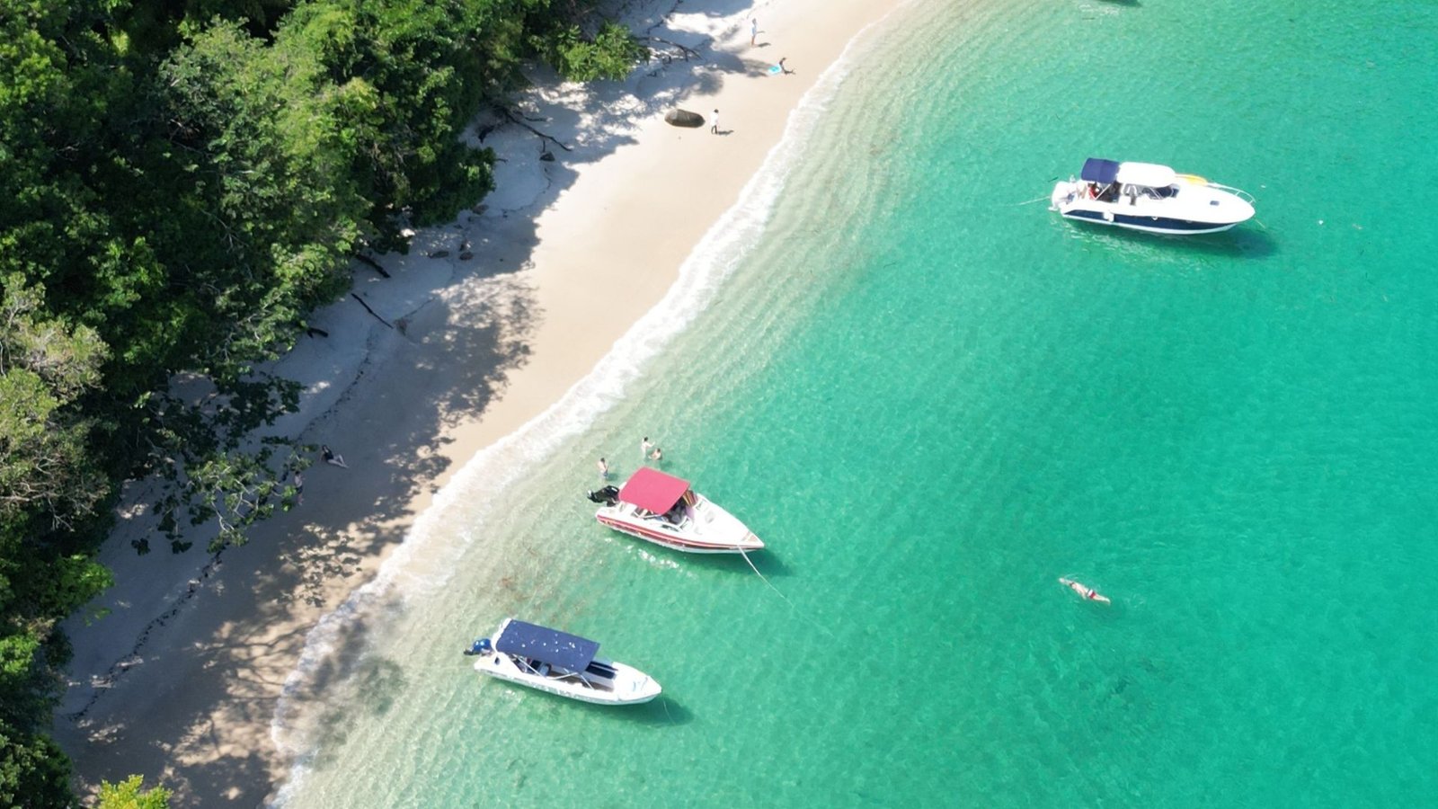 Praia de grumixama - Seu Passeio de Lancha Angra dos Reis