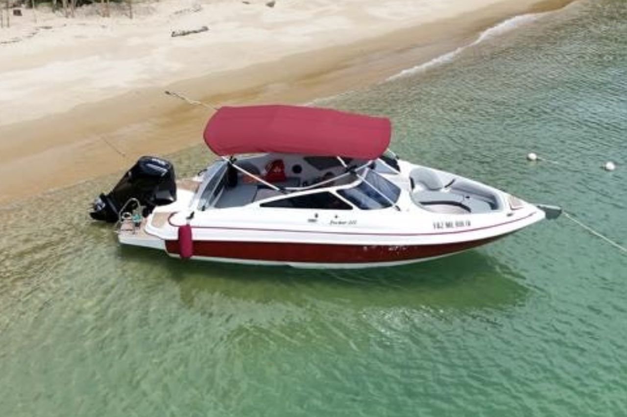 Seu Passeio de Lancha Angra dos Reis Lancha Flocker 22