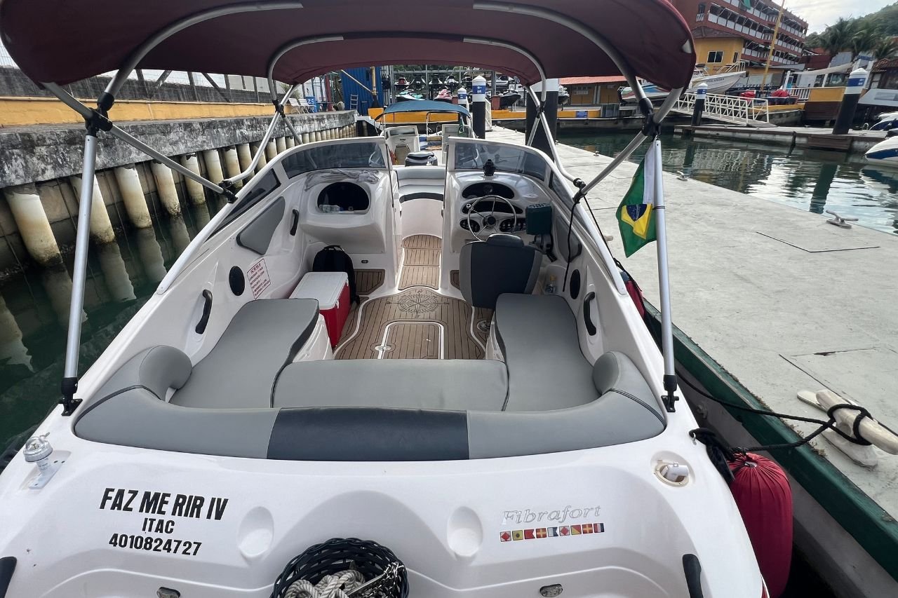 Seu Passeio de Lancha Angra dos Reis Lancha Flocker 22